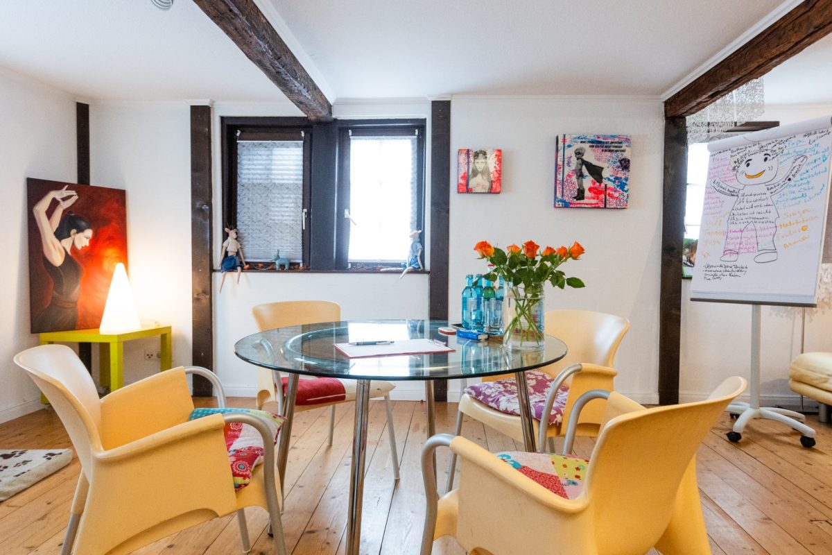 Bindungsgeflüster - Raum für Coaching, Paar- und Einzeltherapie in Rüsselsheim bei Esther Dürk und Jürgen Scheld